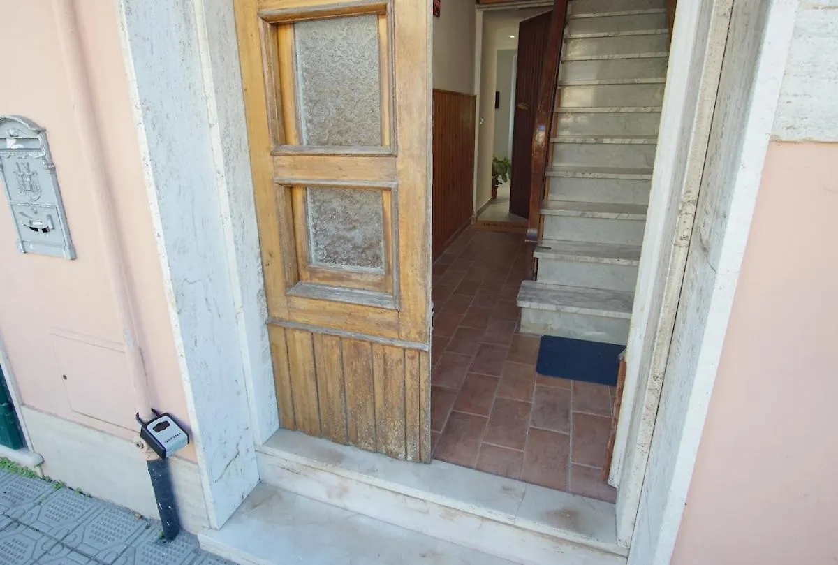Oasi Viareggina 700M Beach - Free Wifi - Ac Viareggio Italy